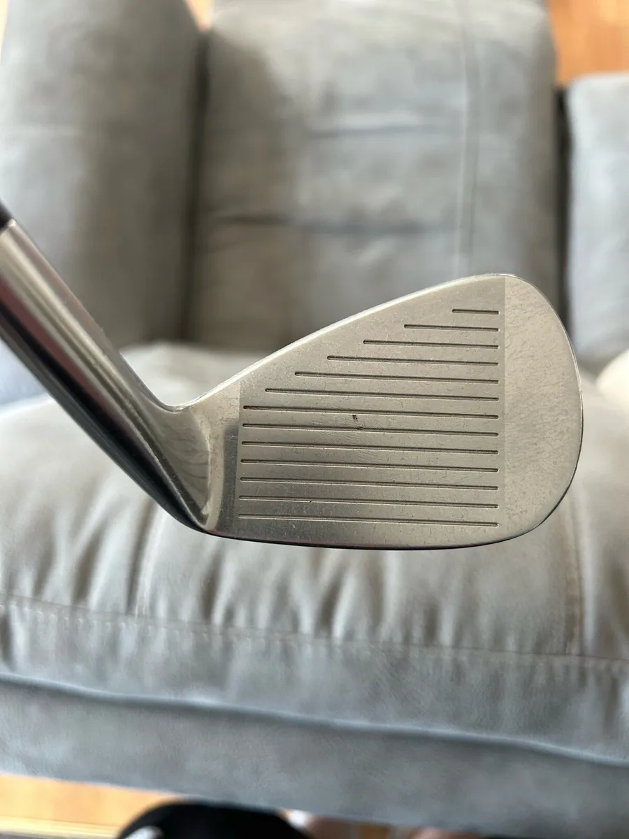 Mizuno MP18 Pitching Wedge Left Handed - Image 3