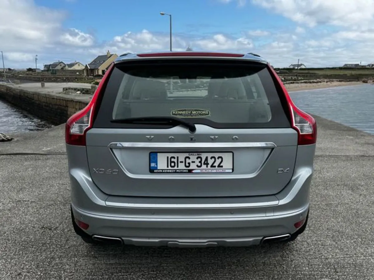 Volvo XC60 D4 FWD SE LUX GT 5DR Auto - Image 4