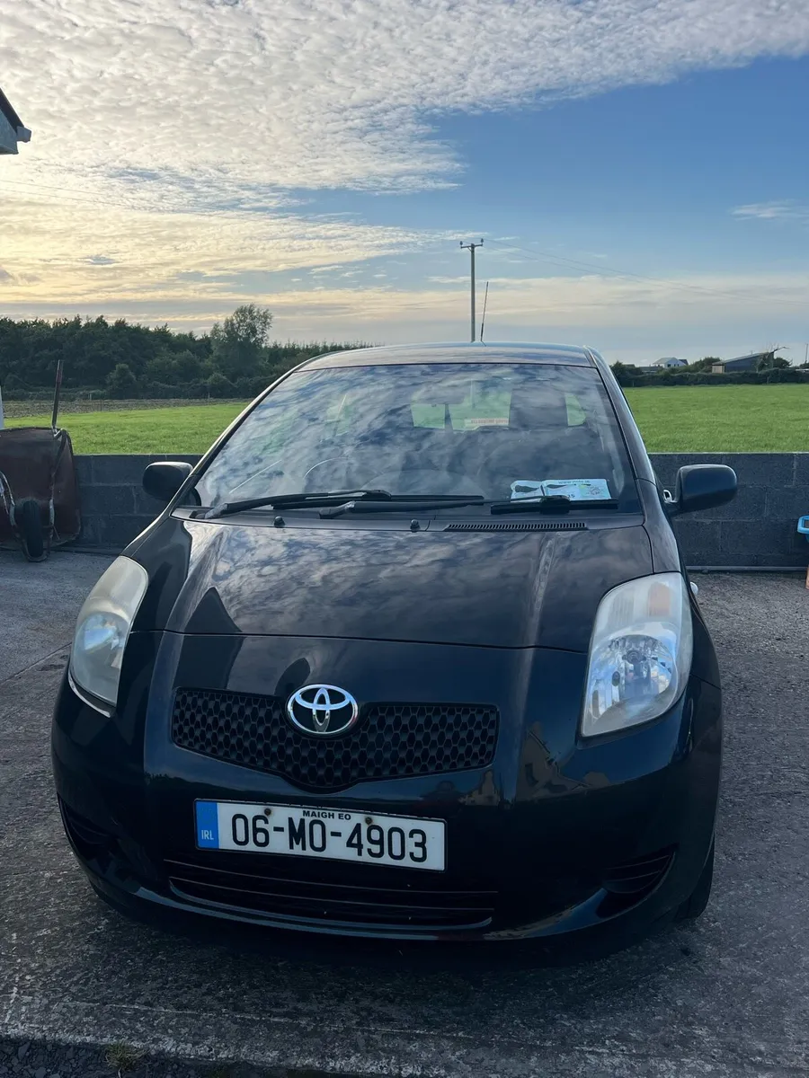 Toyota Yaris - Image 2