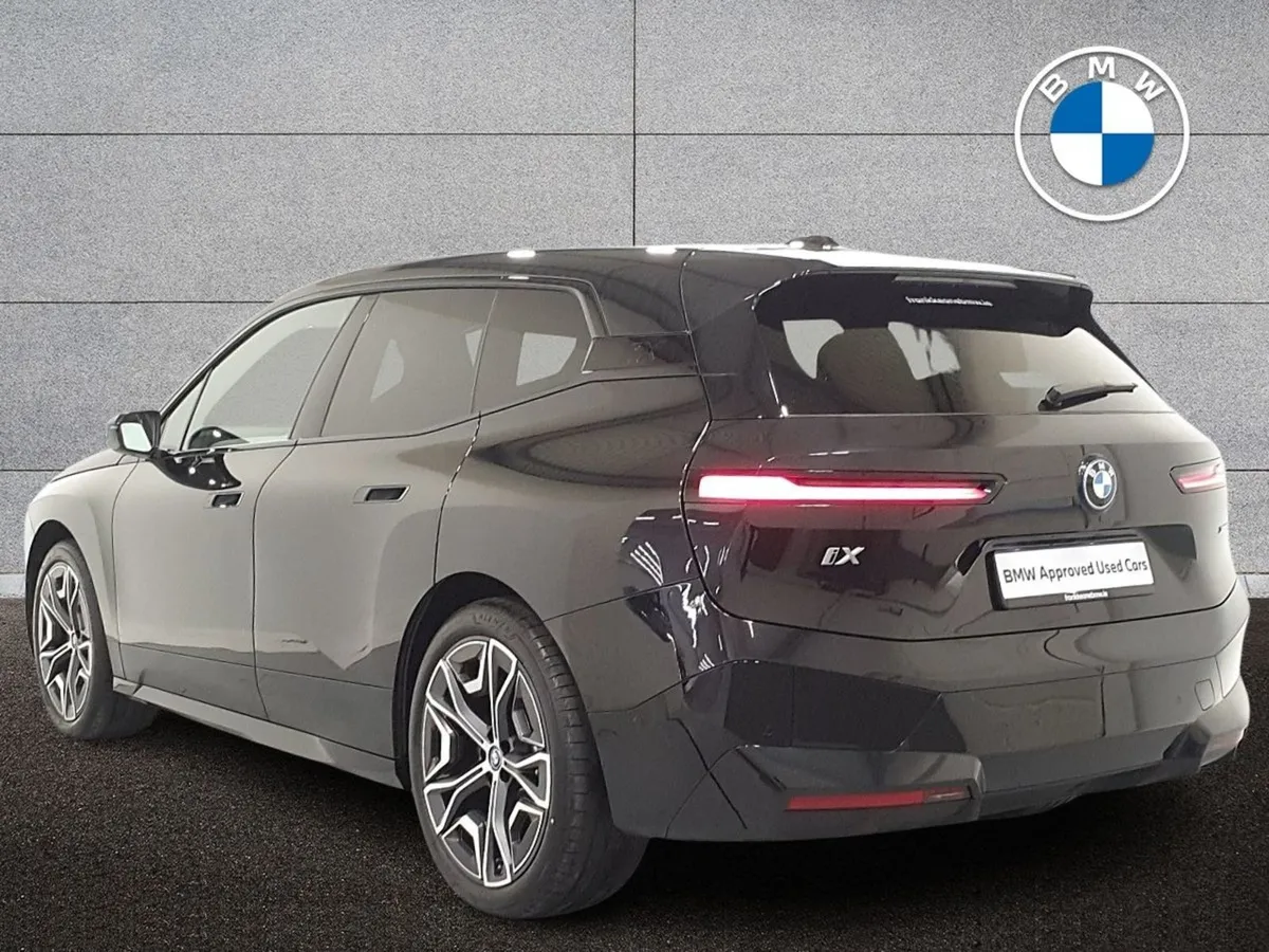 BMW IX Xdrive40 M Sport - Image 3