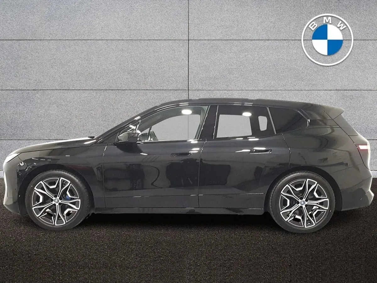 BMW IX Xdrive40 M Sport - Image 4