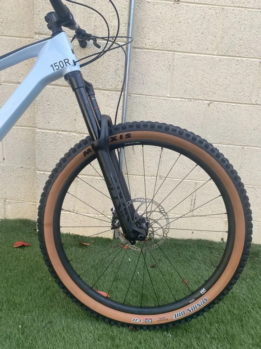 Cube full suspension XL Adult - Image 4