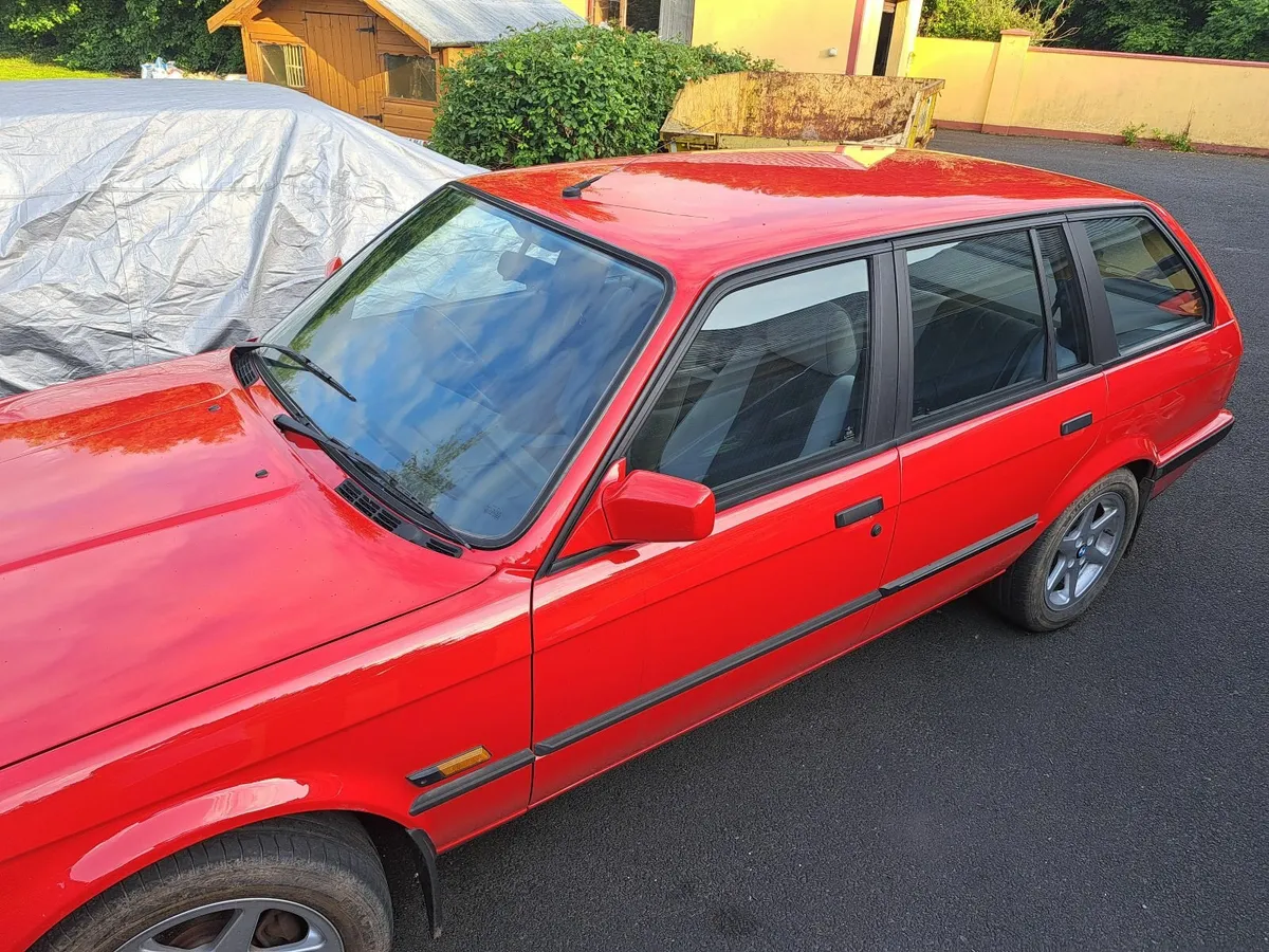 BMW 3-Series 1990 - Image 4