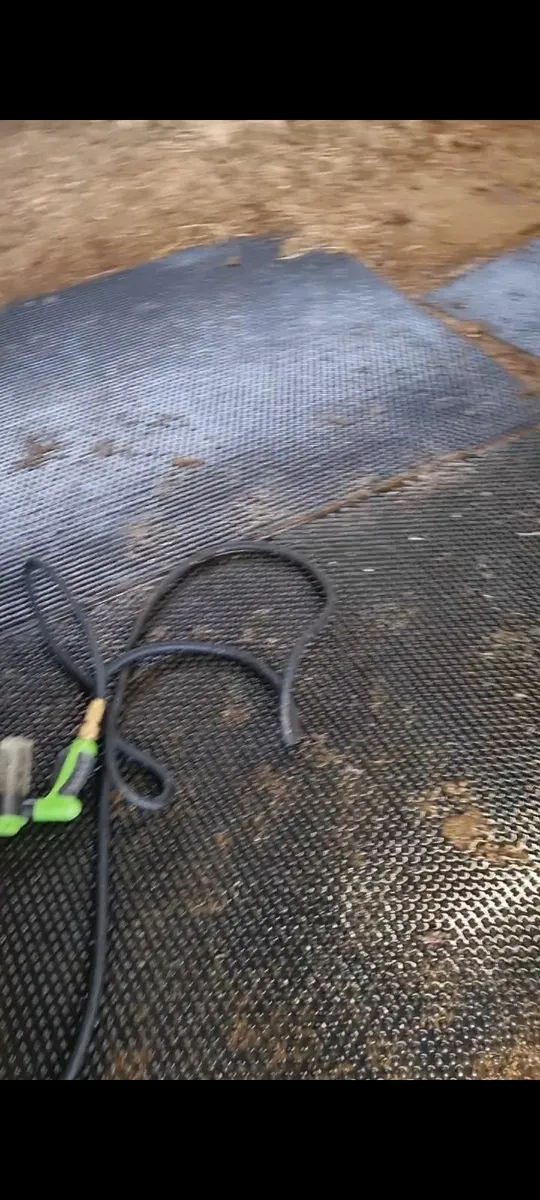 Stable mats