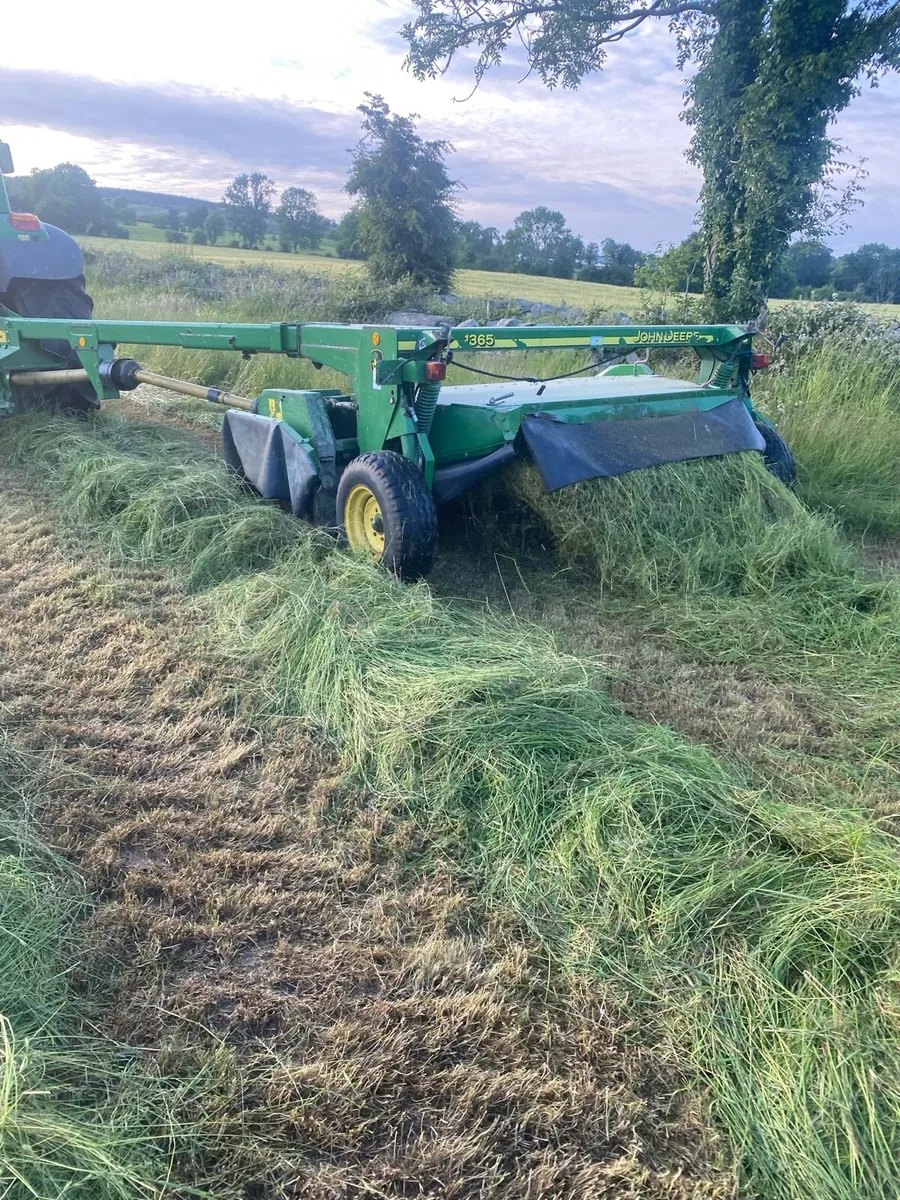 John Deere 1365 mower conditioner - Image 1