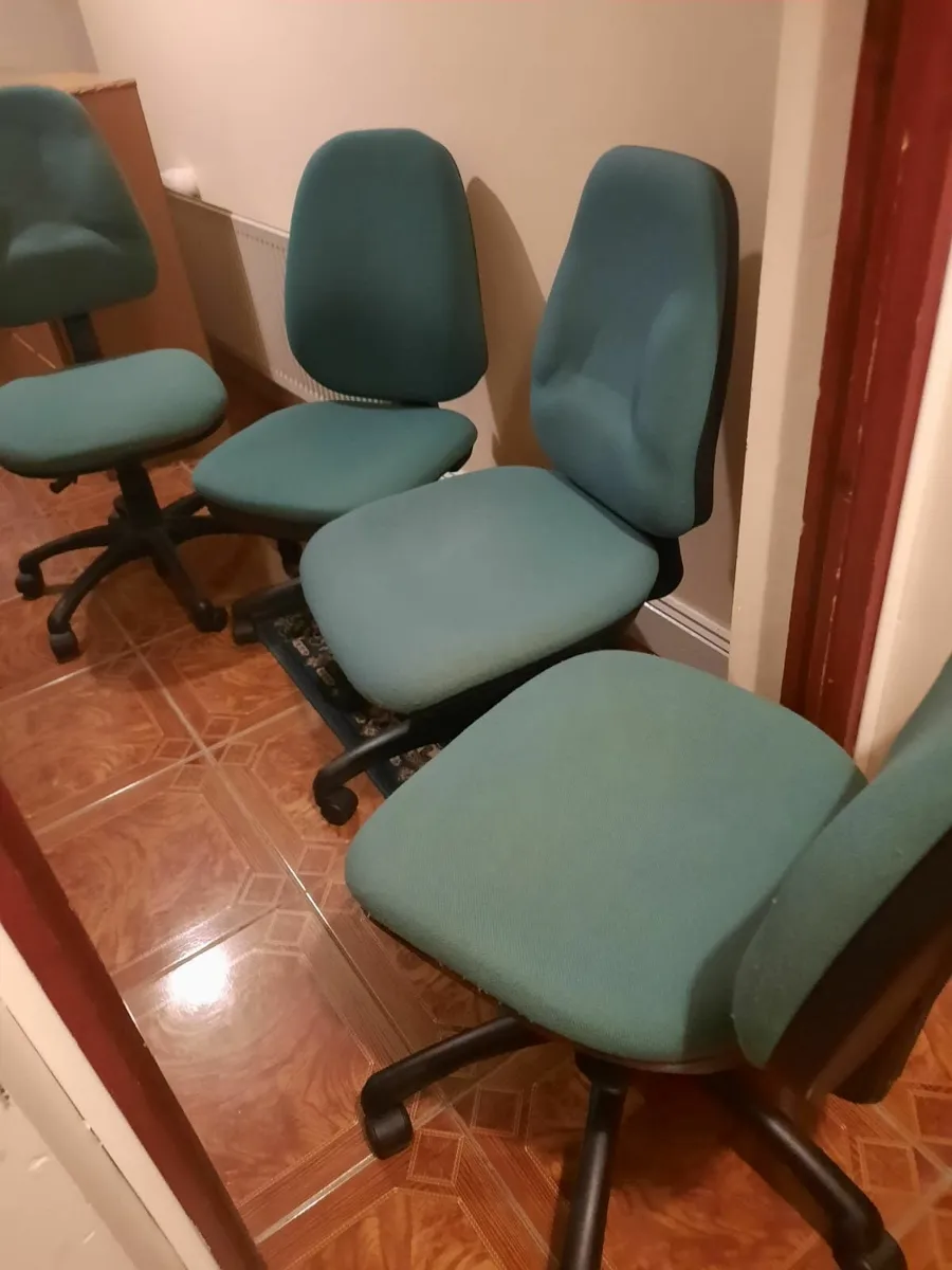 Office chairs - Image 2