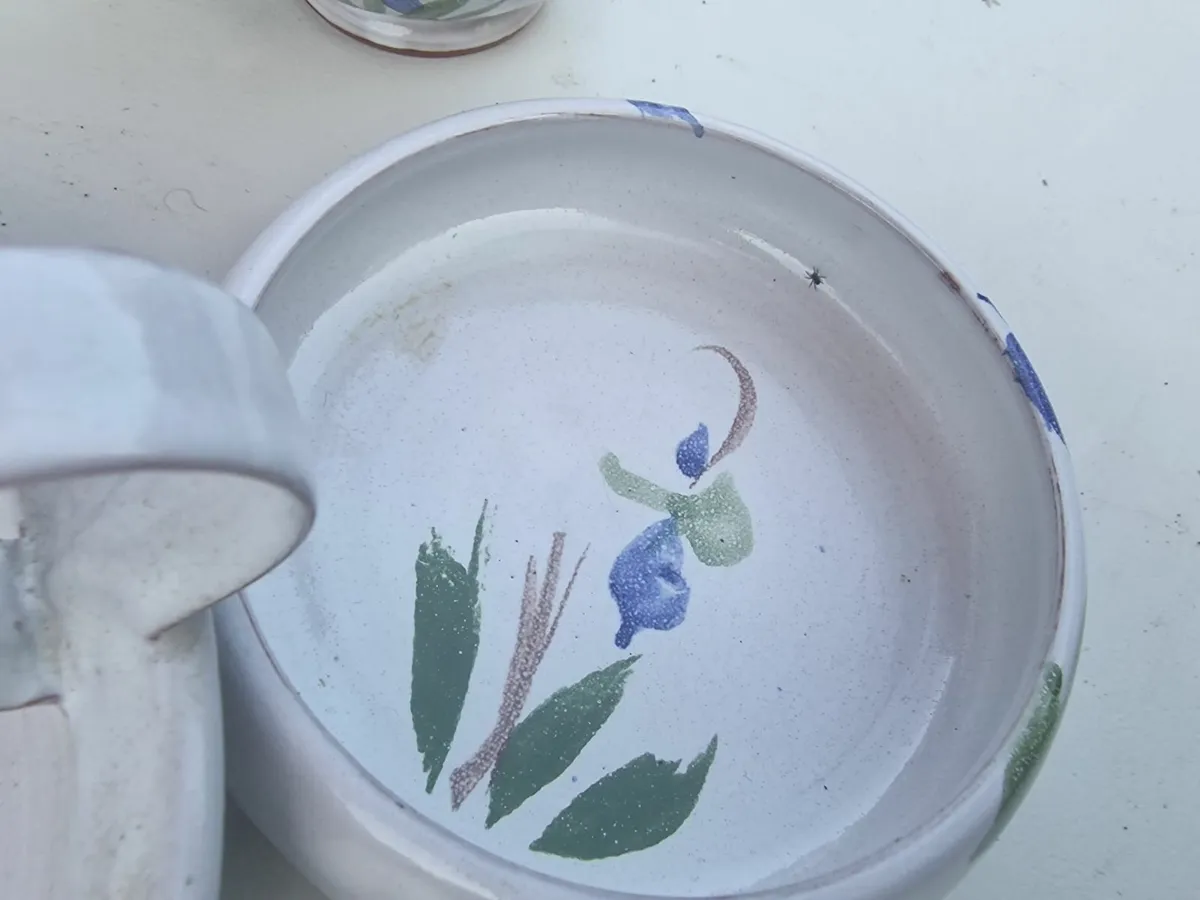 Judy Green pottery. - Image 3