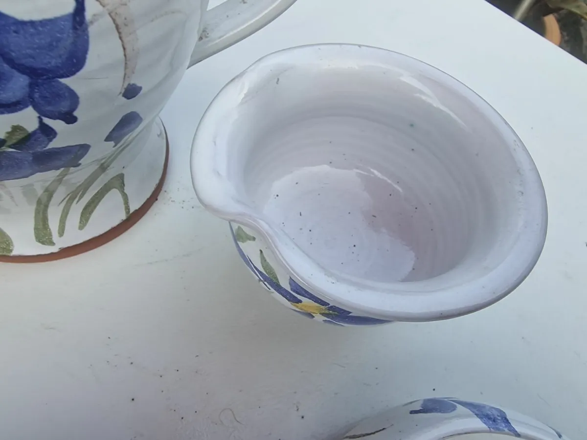 Judy Green pottery. - Image 4