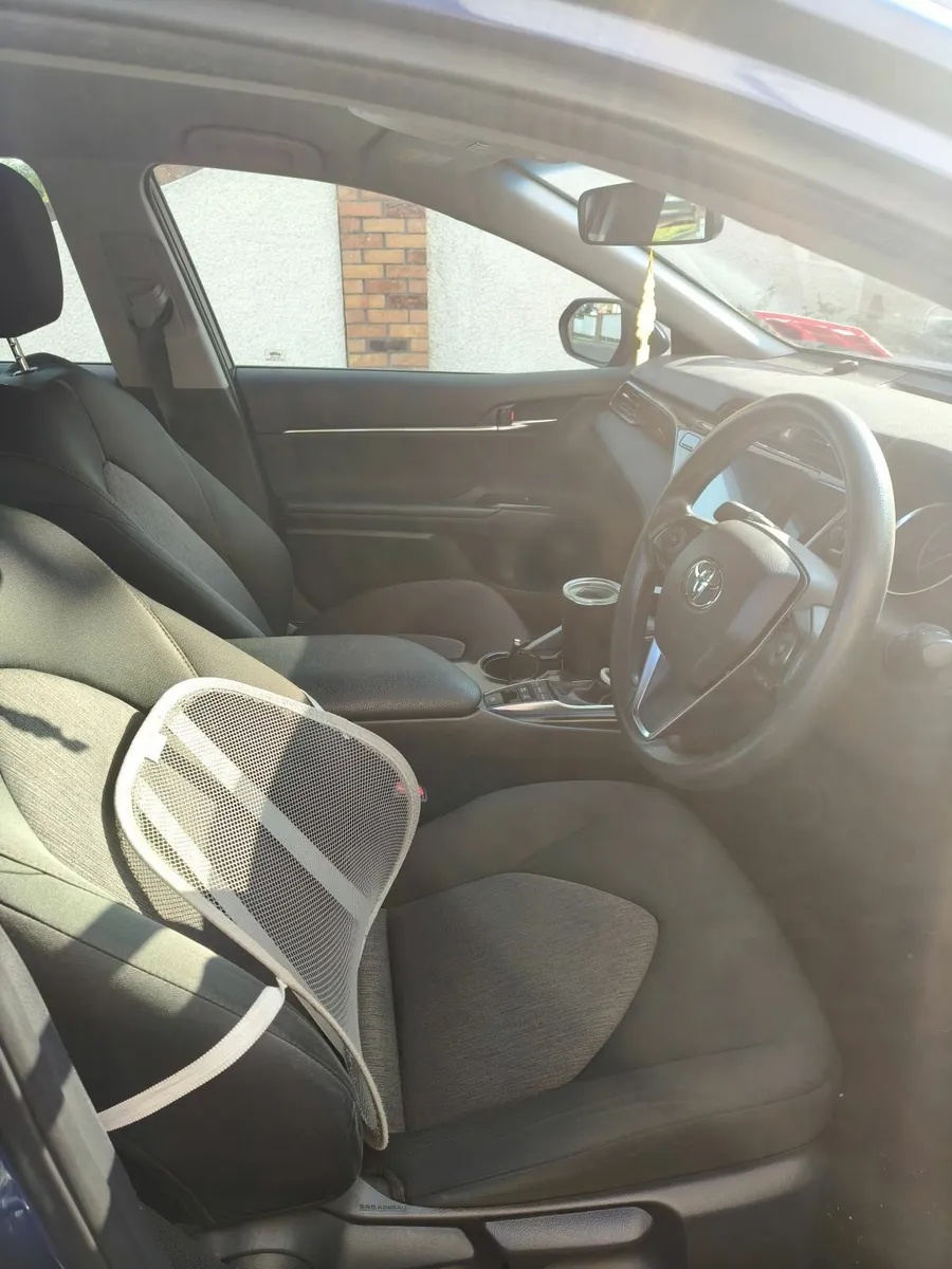 Toyota Camry 2018 - Image 4