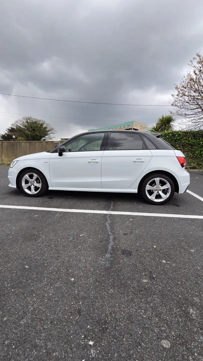 Audi A1 2018 - Image 2