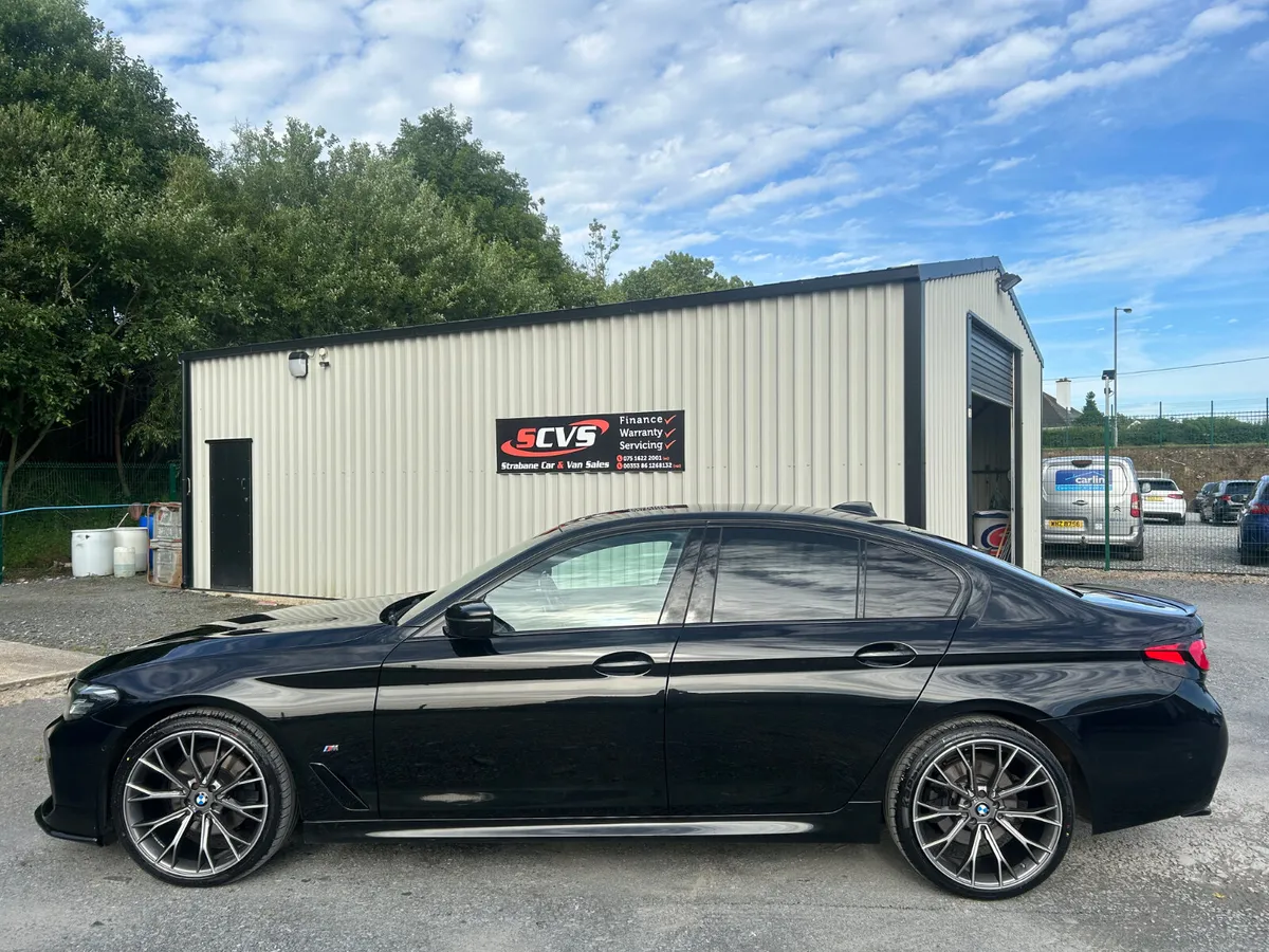 2022 BMW 520D MHT M  SPORT LCI (VRT PAID) - Image 4