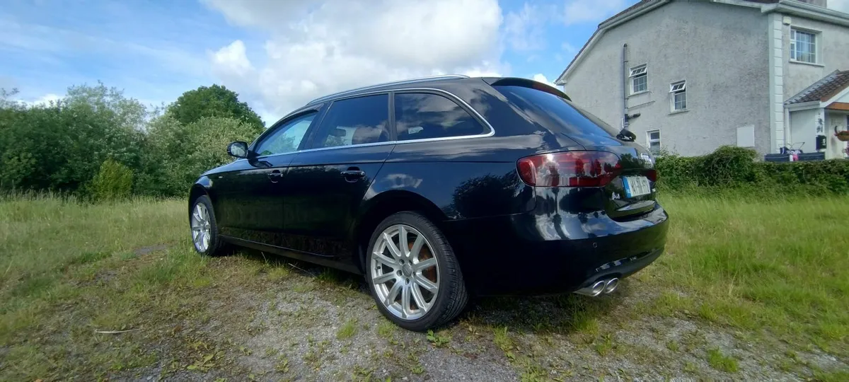 Audi A4 2014 automatic - Image 2