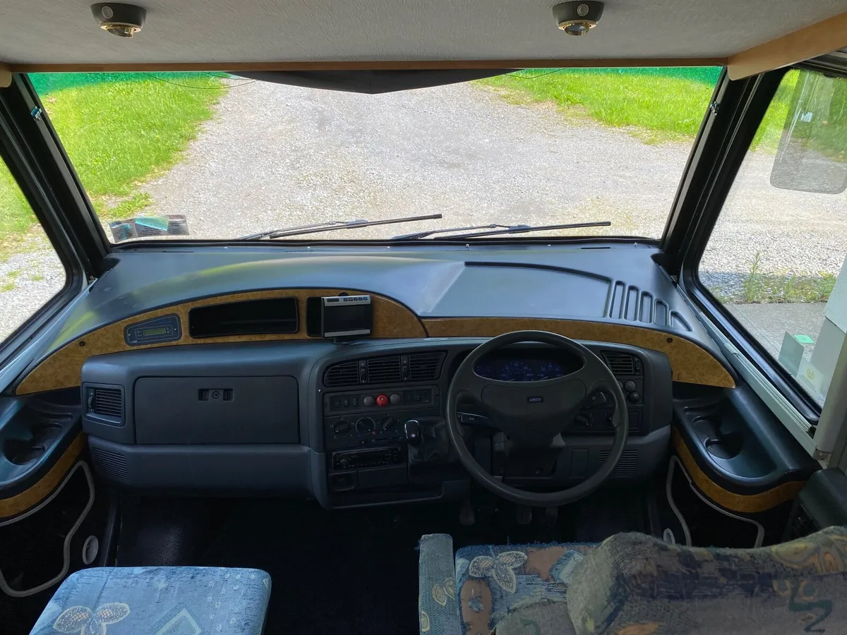 Motorhome - Image 4