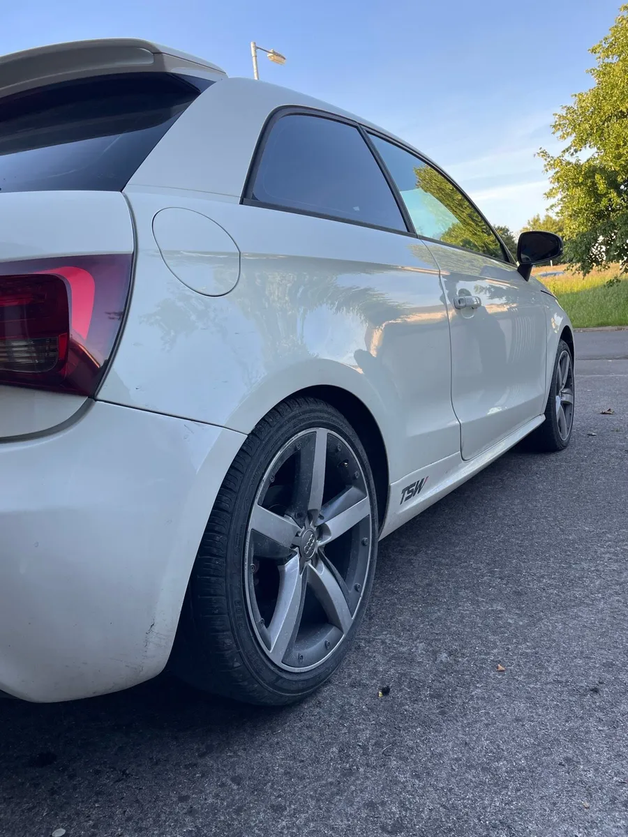 Audi A1 1.4 TFSI 3 Door - Image 4