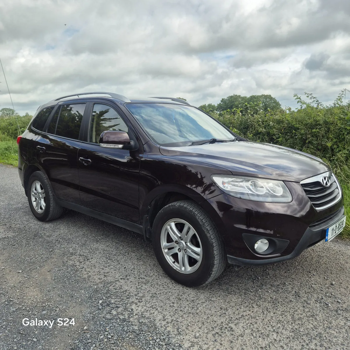 Hyundai Santa Fe 2011 4×4 7 seater - Image 2