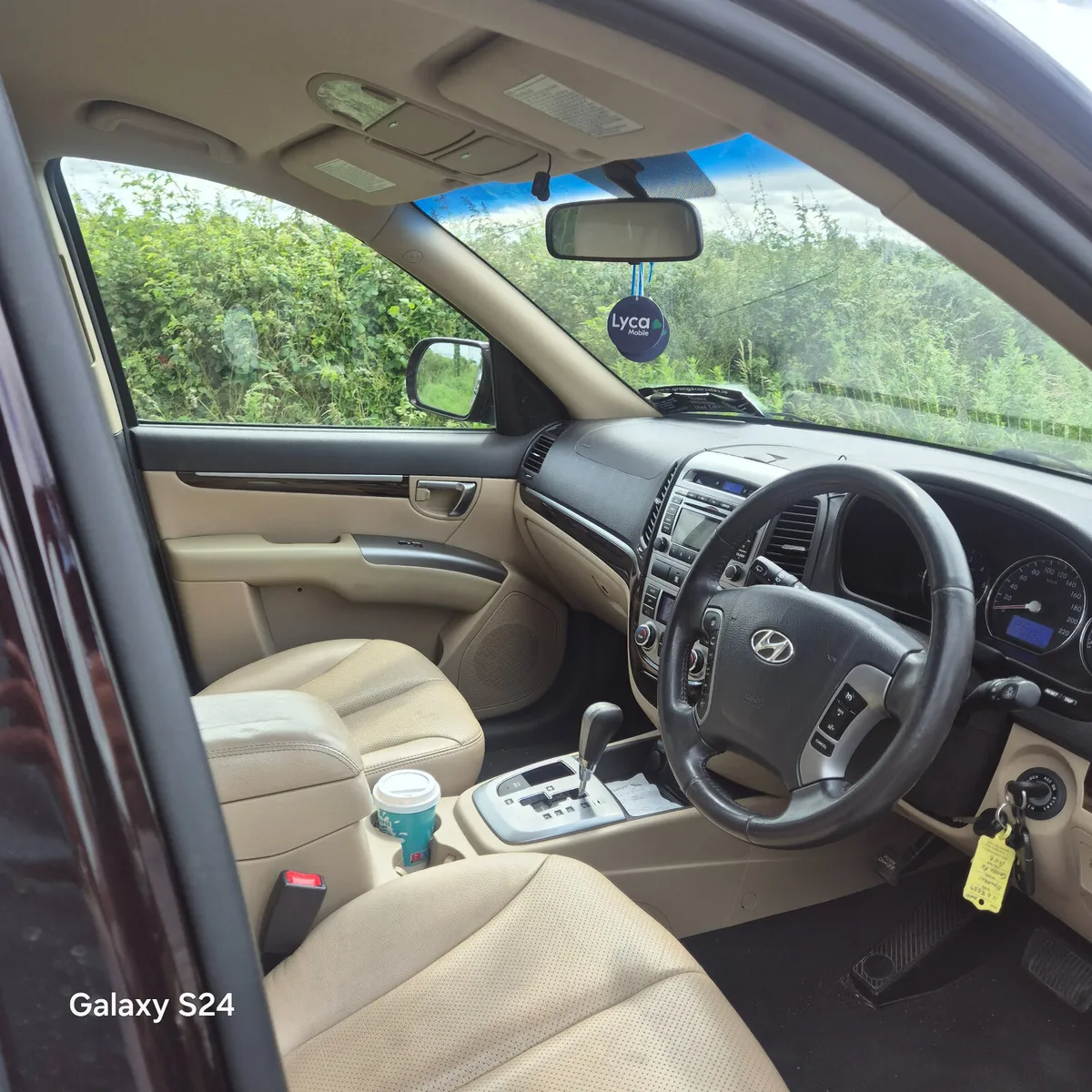 Hyundai Santa Fe 2011 4×4 7 seater - Image 3
