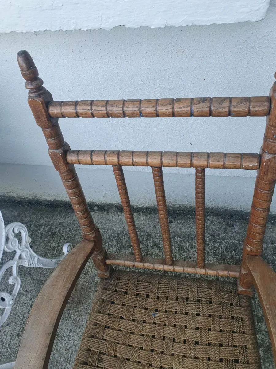 Antique oak bobbin turned chair - Image 2