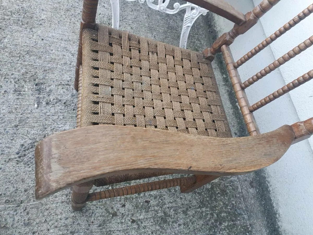 Antique oak bobbin turned chair - Image 4