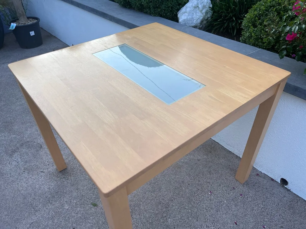 Oak dining table - Image 2