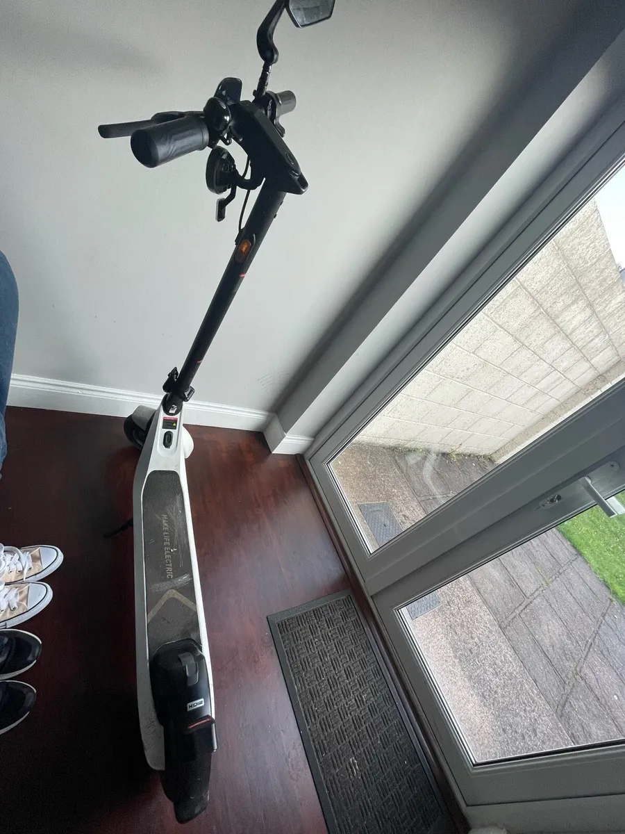 Electric Scooter - Image 2