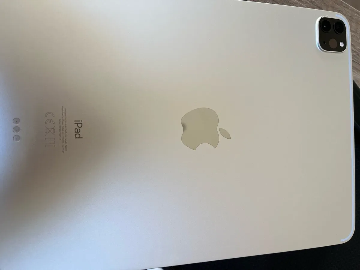 iPad Pro 11 inch 2nd Generation 128gb - Image 2