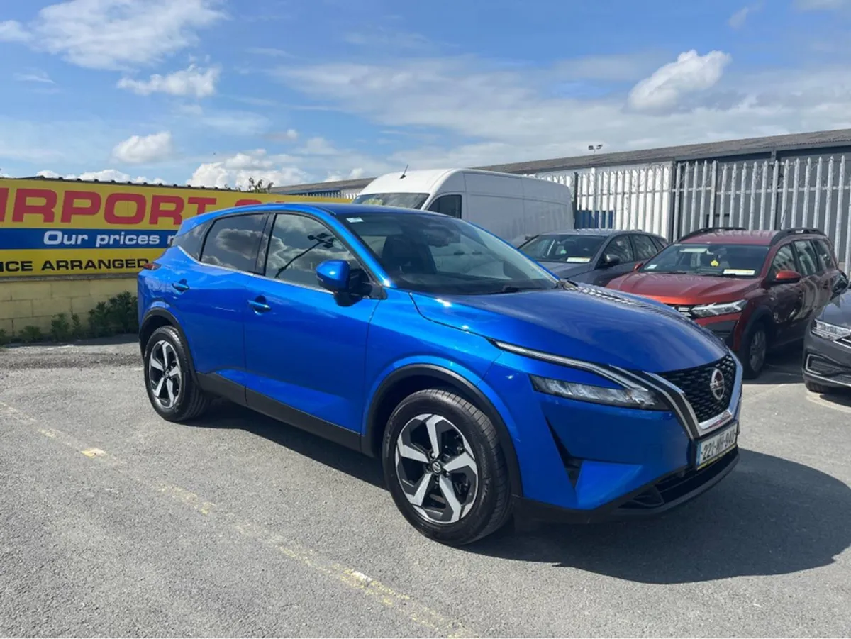 Nissan QASHQAI 1.3 HYB SV Premium CVT My22 4DR - Image 1