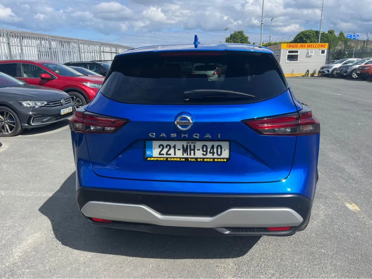 Nissan QASHQAI 1.3 HYB SV Premium CVT My22 4DR - Image 3