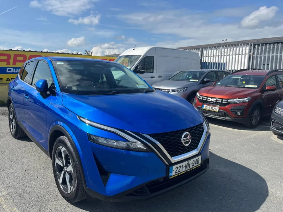 Nissan QASHQAI 1.3 HYB SV Premium CVT My22 4DR - Image 4