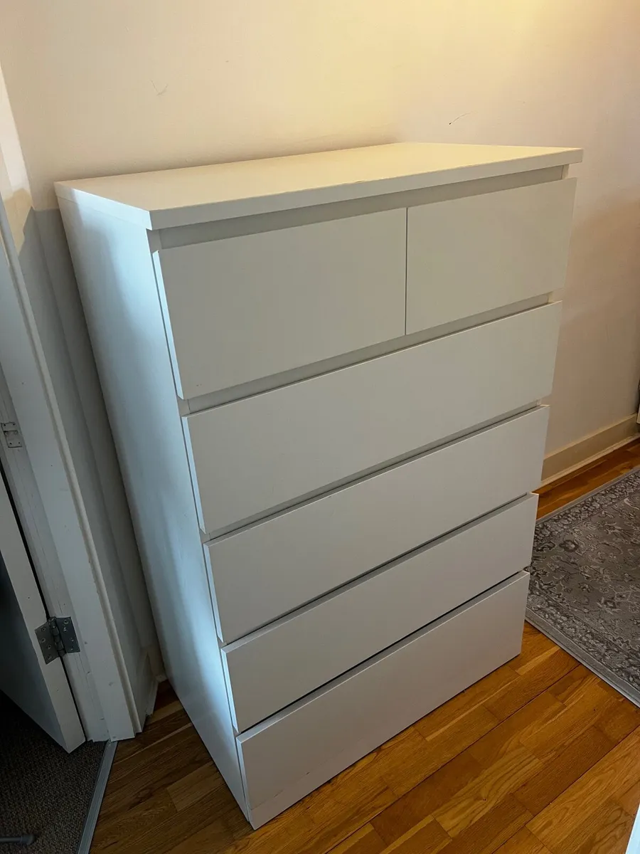 Chest drawers - Image 1