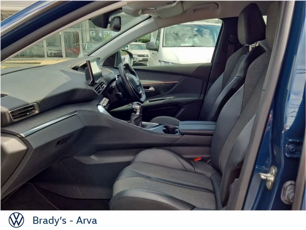 Peugeot 5008 FL Allure 1.5 Blue HDI 13 130 6.2 - Image 4
