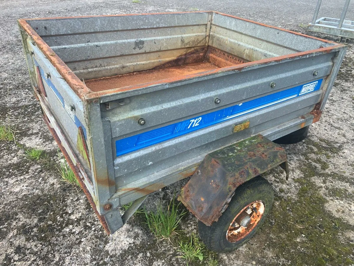 Trailer - Image 1