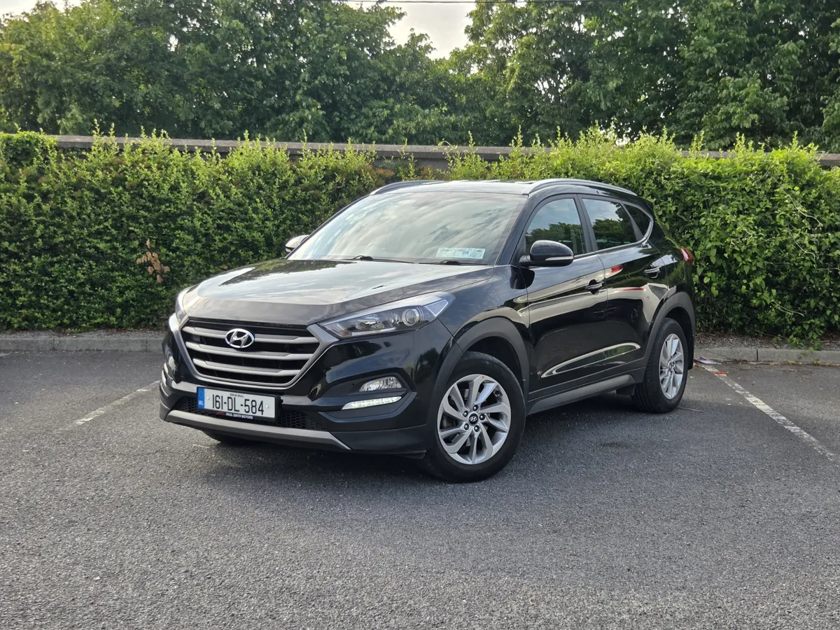 Hyundai Tuscan - Image 2