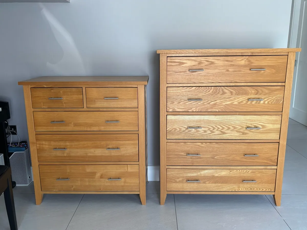 Chest of drawers - Image 1