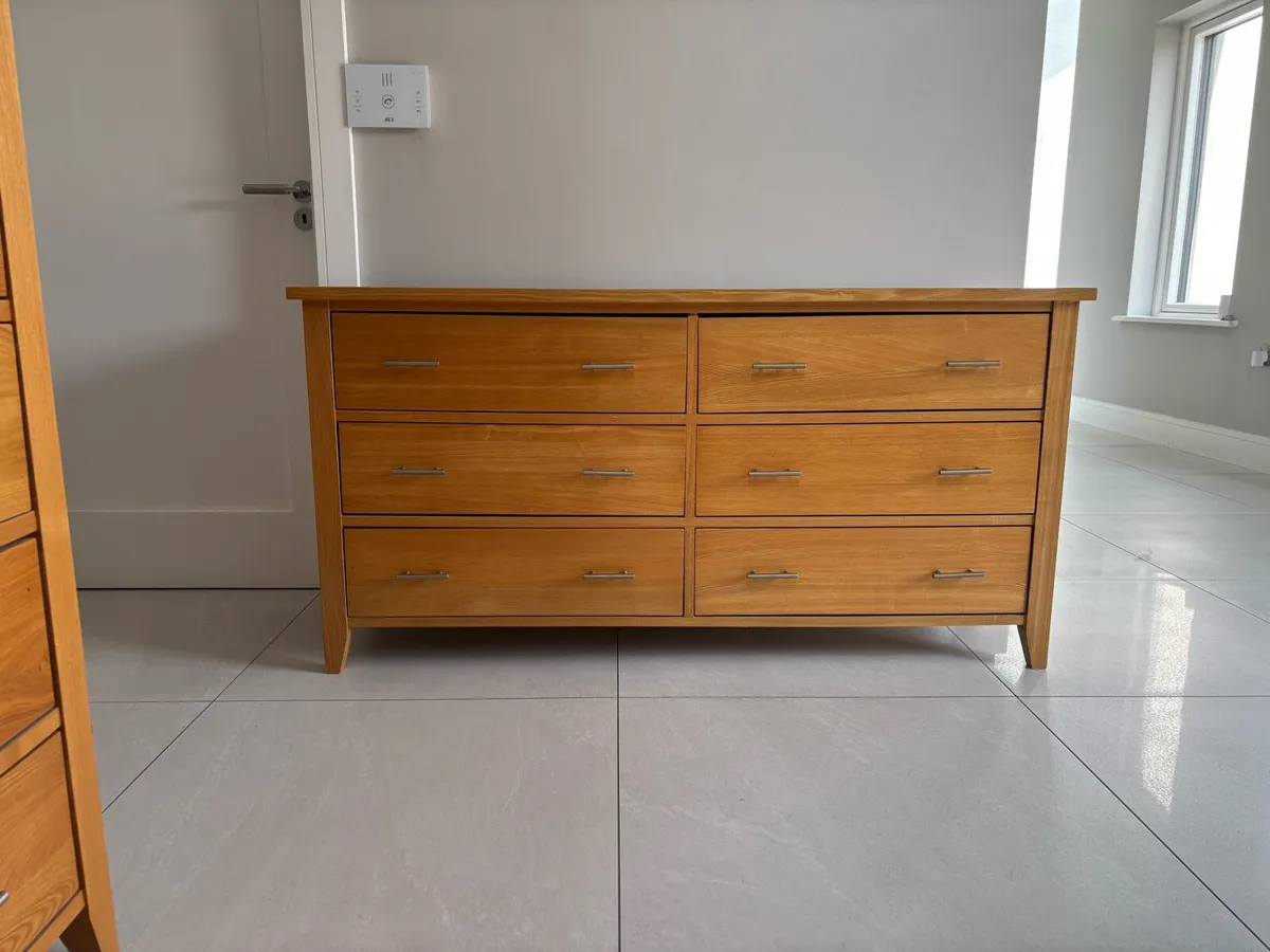 Chest of drawers - Image 2