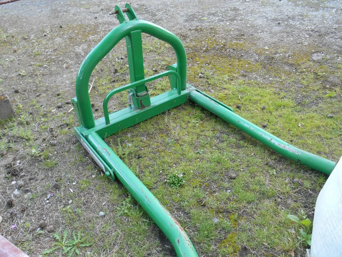 Round bale lifter - Image 2
