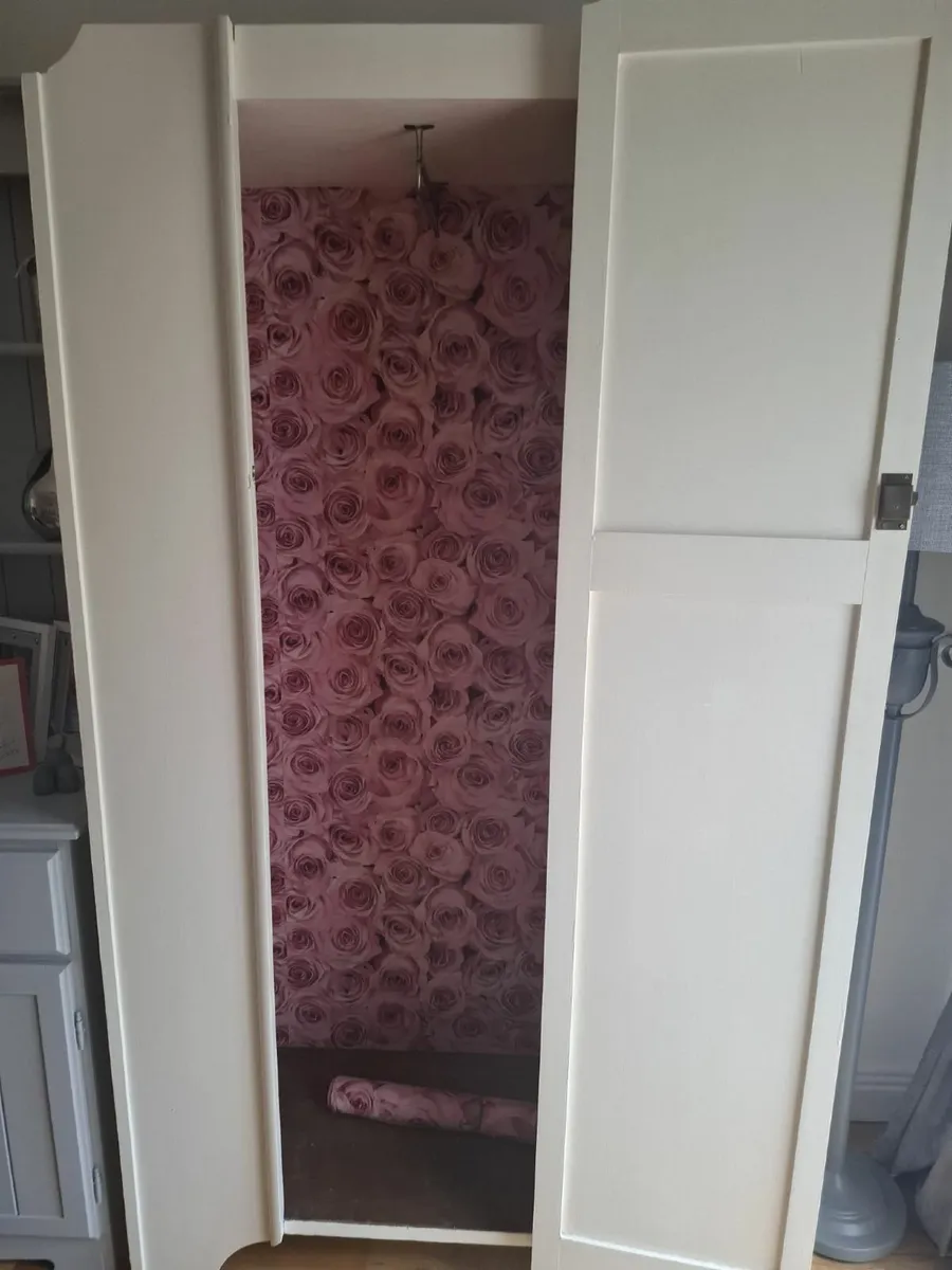 Vintage Wardrobe - Image 2