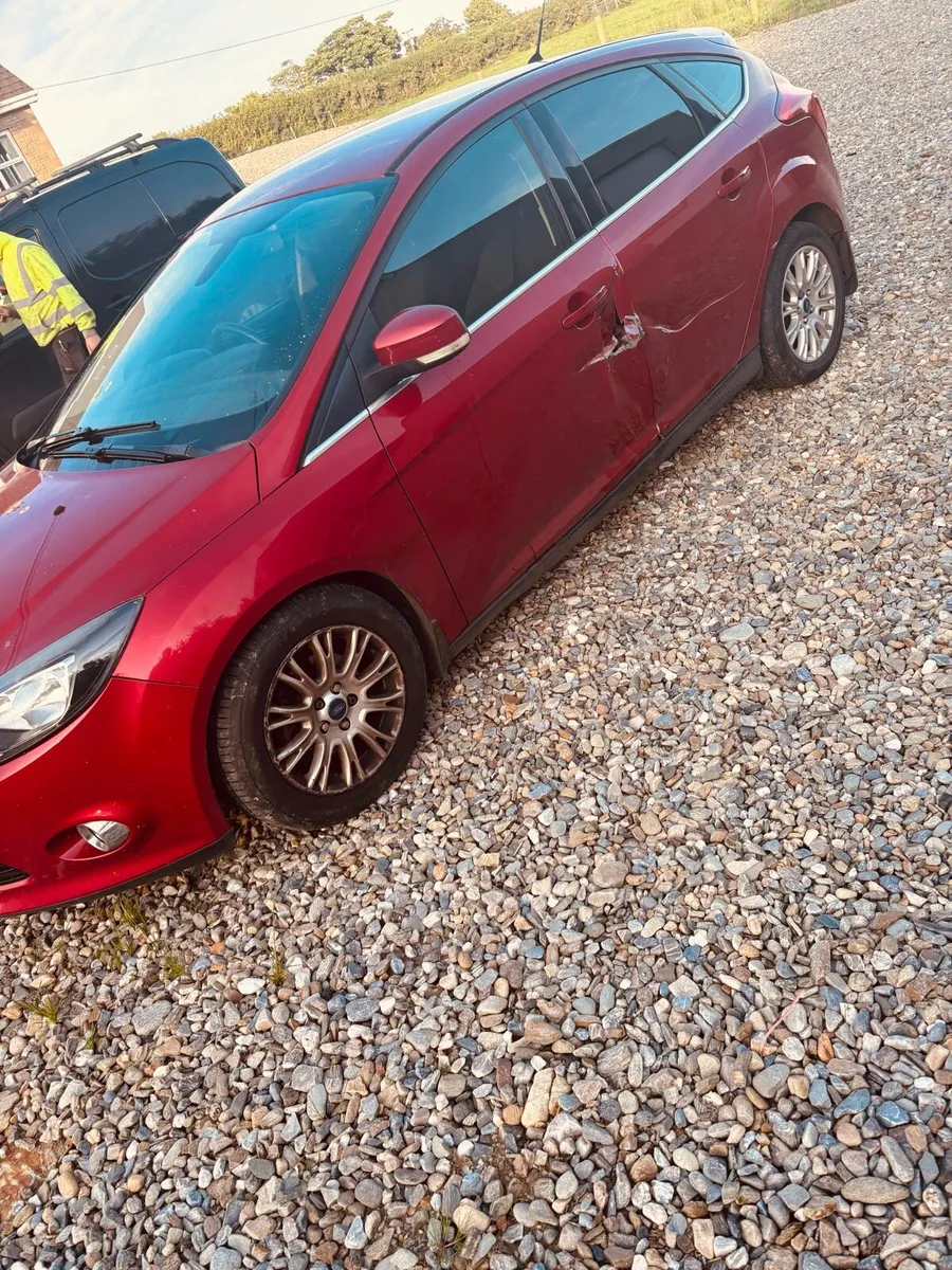 Ford focus / Needing 2 doors - Image 4