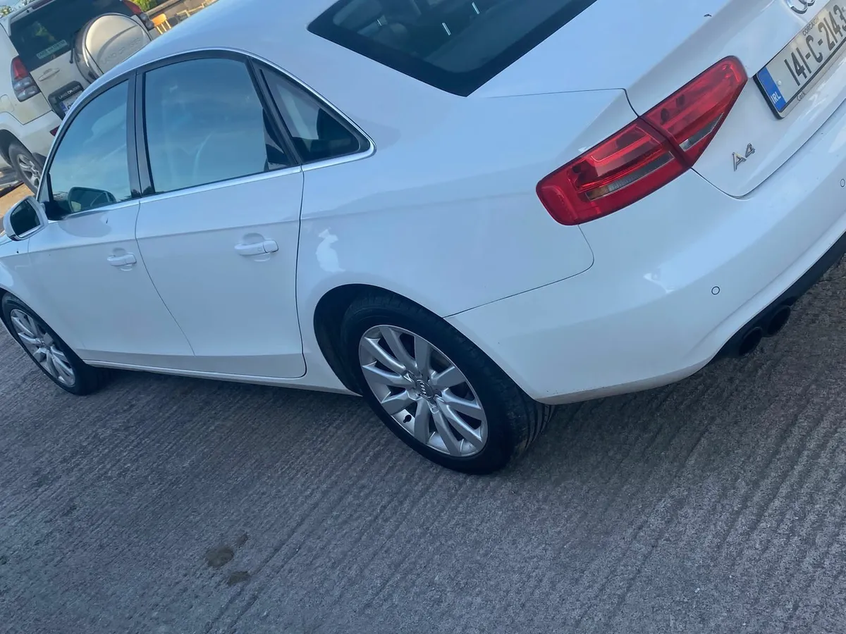 Audi A4 tdi 2014 SE - Image 3
