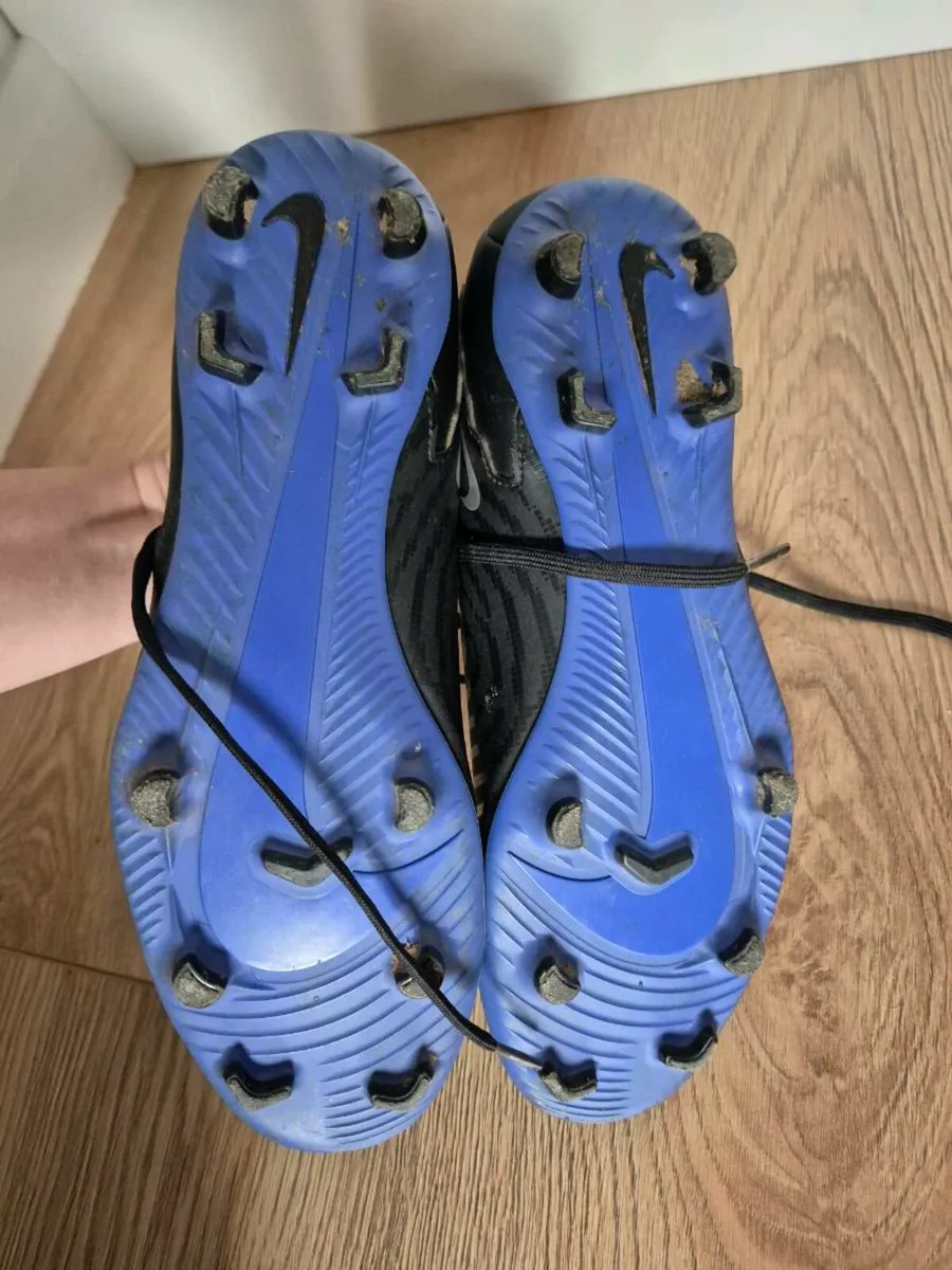 Phantom GX soccer boots size uk 7 - Image 3