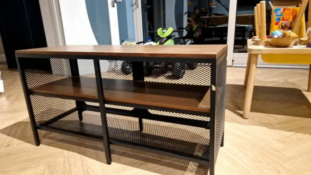 Tv stand/bench - Image 1