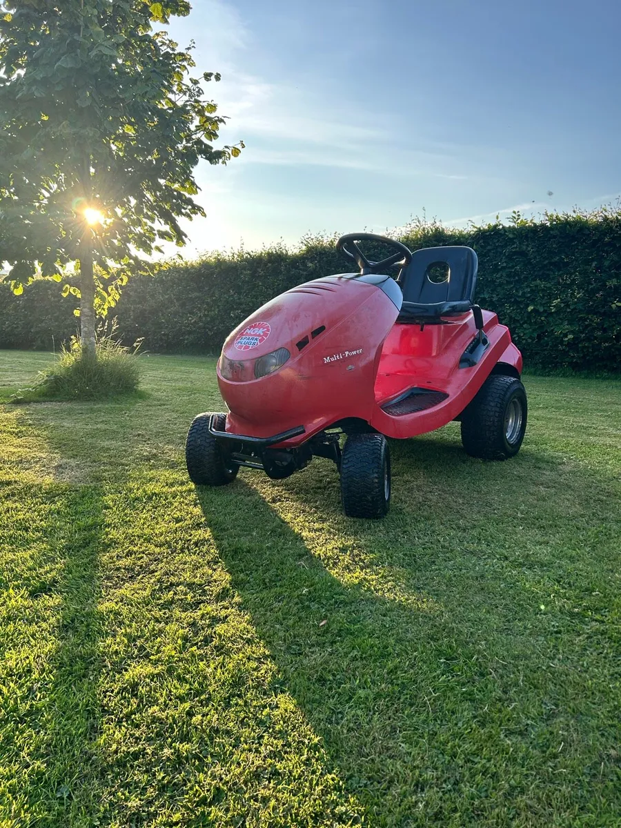 CastleGarden ride on mower - Image 2