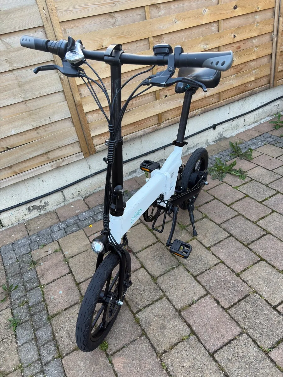 Fiido D2S Electric bike - Image 2