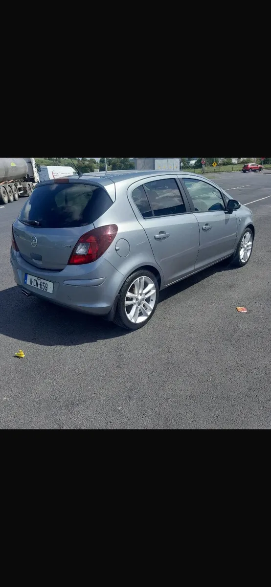 Opel Corsa 2011 - Image 4