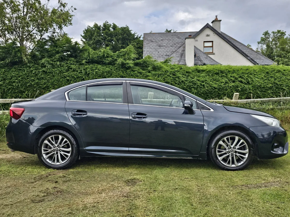 2016 Toyota avensis 2L diesel €6999 - Image 1