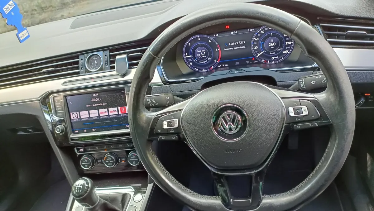 Volkswagen Passat 2016 - Image 3