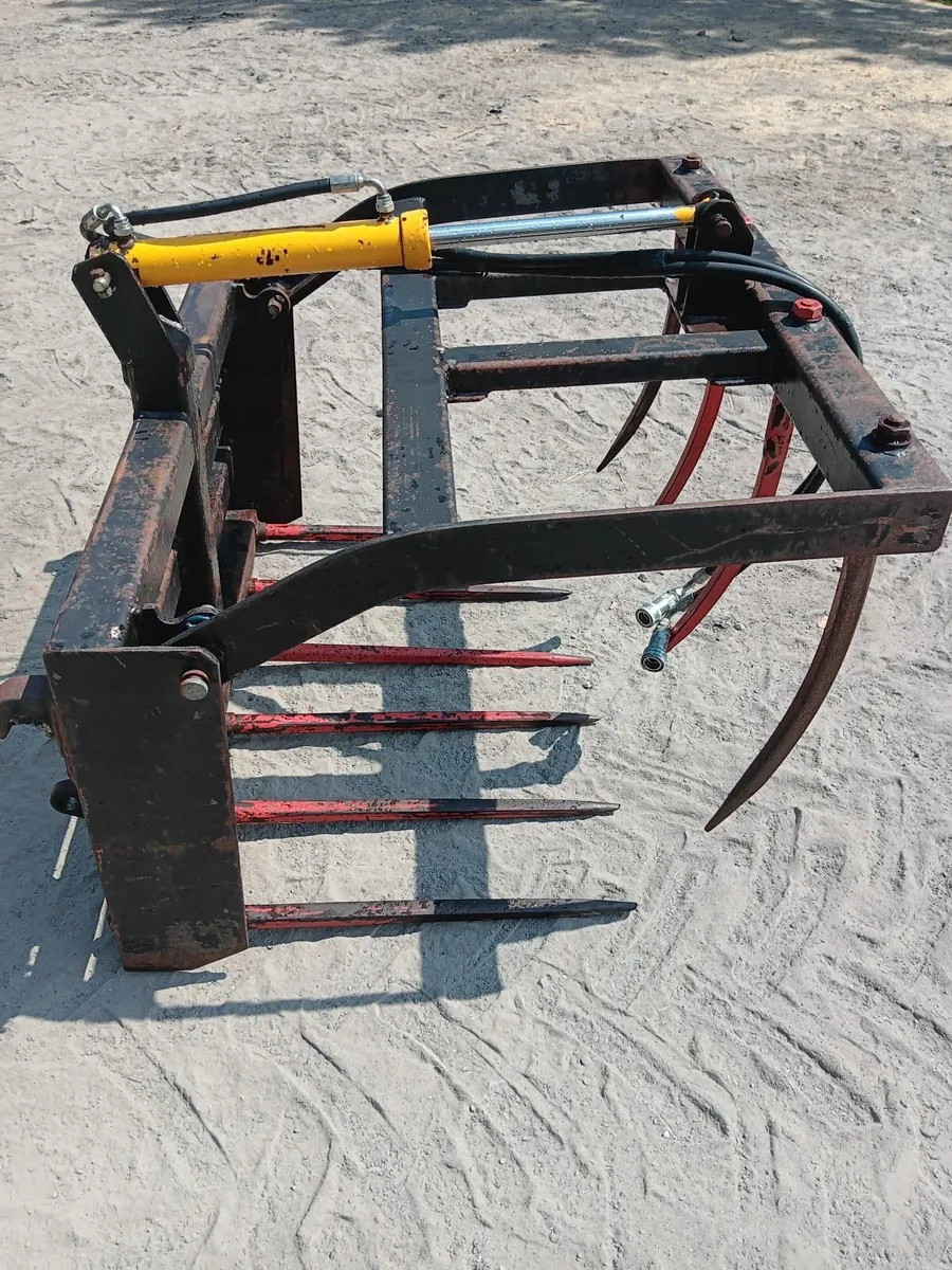 Tine Grab - Image 3