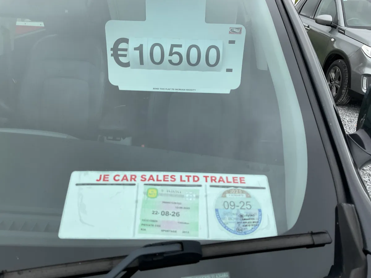 KIA SPORTAGE 1.7 NEW NCT PANORAMIC ROOF - Image 4