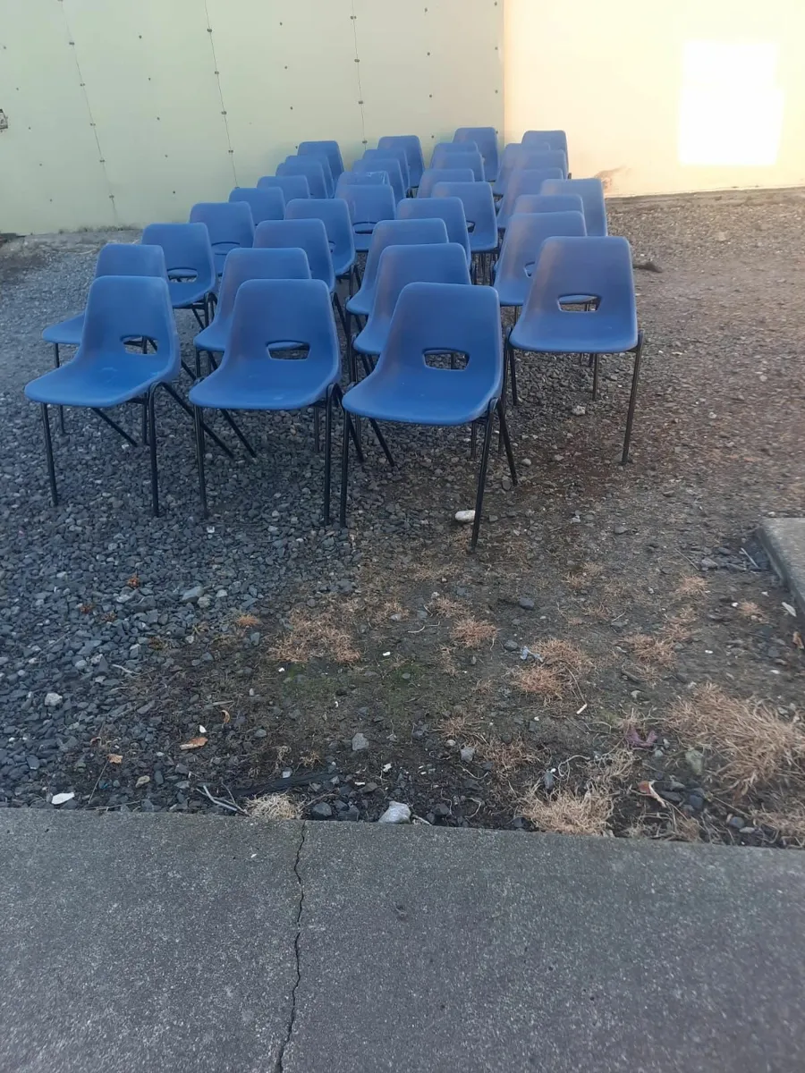 Poly chairs - Image 3