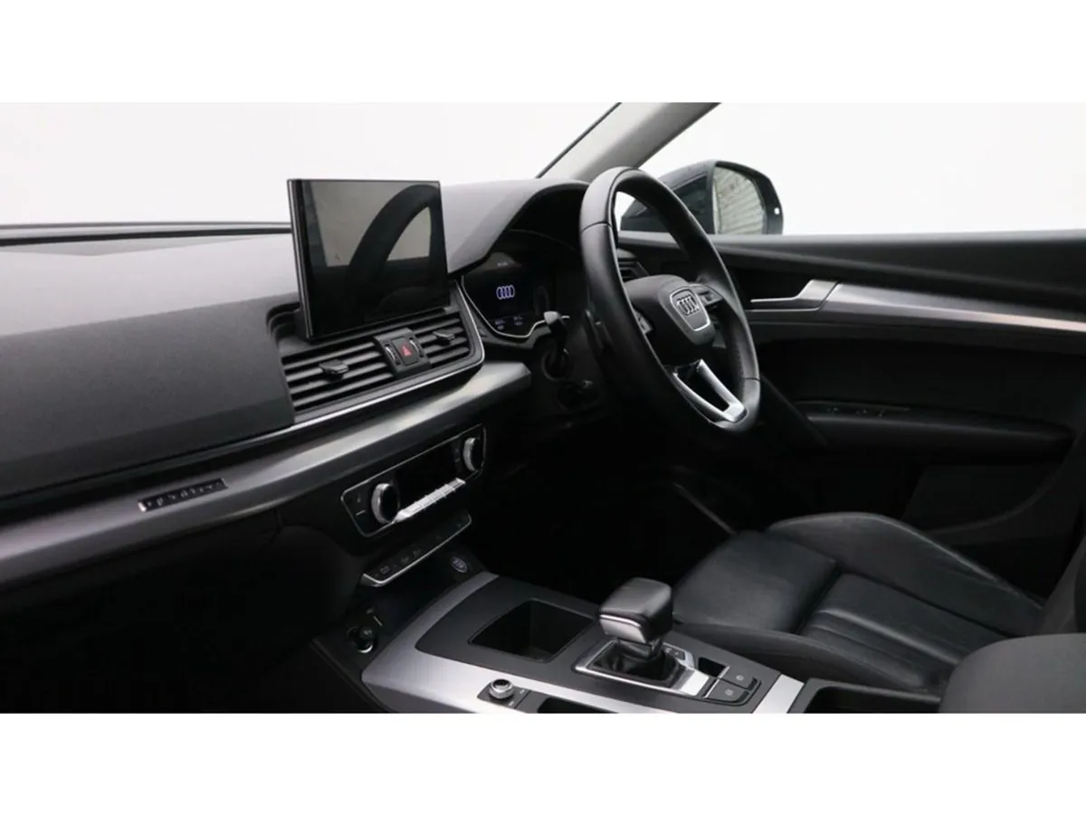 Audi Q5 2.0 TDI 40 Sport SUV 5dr Diesel S Tronic - Image 2