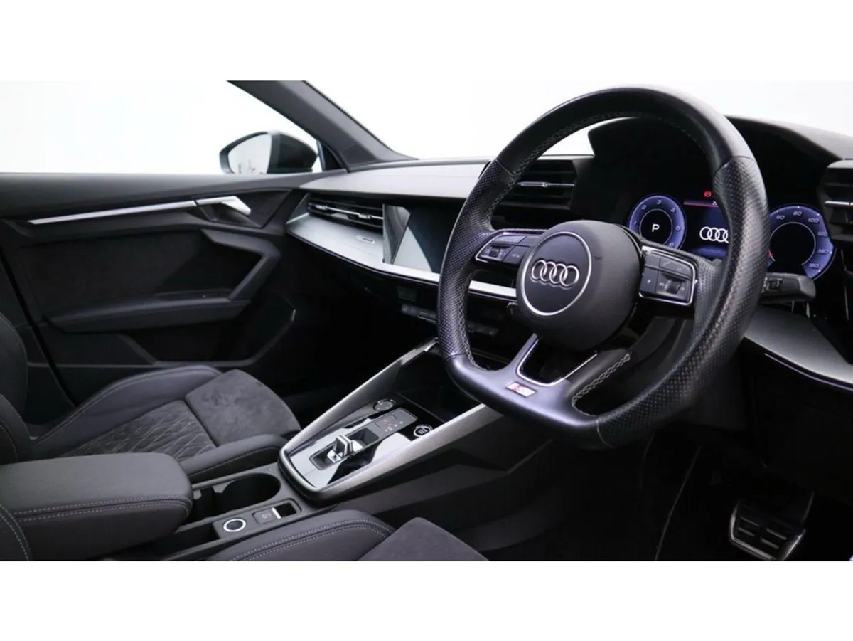 Audi A3 2.0 TDI 35 Edition 1 Sportback 5dr Diesel - Image 4